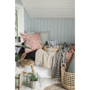 PLAID & T&AElig;PPER