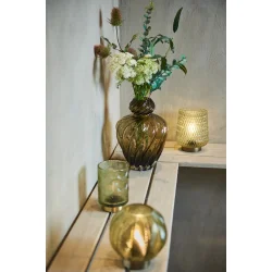 Lampe LED 15 x 15 cm fra Speedtsberg p� hylde - Tinashjem