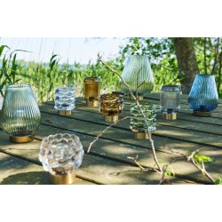 Lampe LED 10 x 12 cm fra Speedtsberg p� bord i haven - Tinashjem