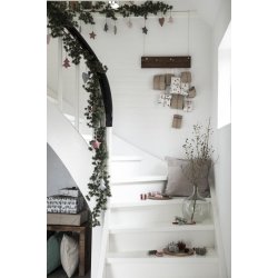 Pakke fra My Nostalgic Christmas gr� fra Ib Laursen p� trappe dekoration - Tinashjem