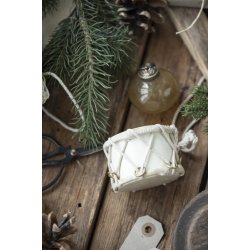 Tromme creme mini 5,5 cm fra Ib Laursen liggende p� bord - Tinashjem