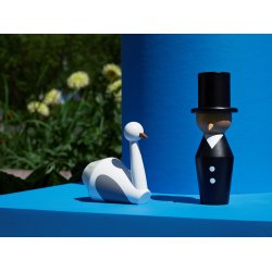 Normann Copenhagen Tivoli Tale Figurines Swan small ved storyteller - Fransenhome