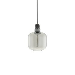 Normann Copenhagen Amp lampe smoke/sort small - Fransenhome