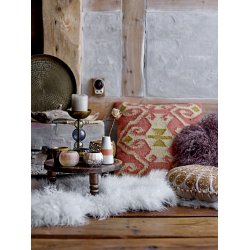 Fyrfadsstage i multifarvet glas fra Bloomingville p� bord - Tinashjem