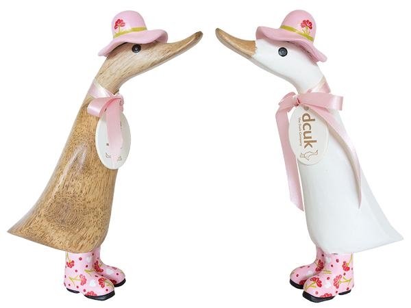 And hvid med farvede gummist�vler, hat og sl�jfe h�jde ca. 22 cm - Fransenhome