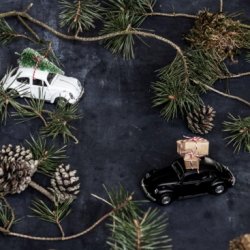 House Doctor xmas car sort mini 8,5 cm - Fransenhome