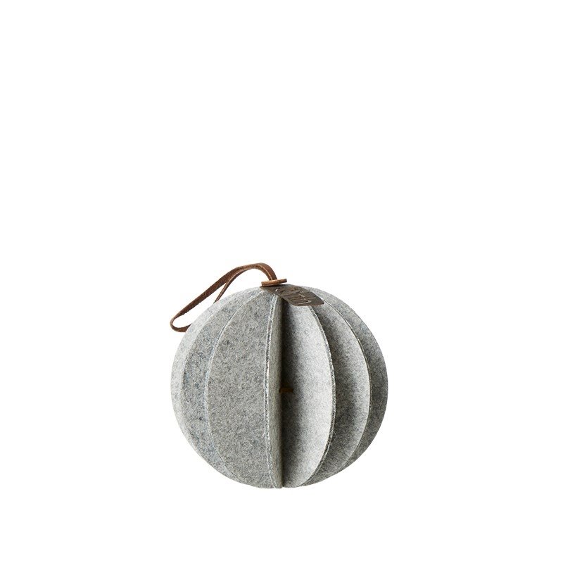 L�bech Living Hanging Felt Xmas ball White 9 cm - Fransenhome