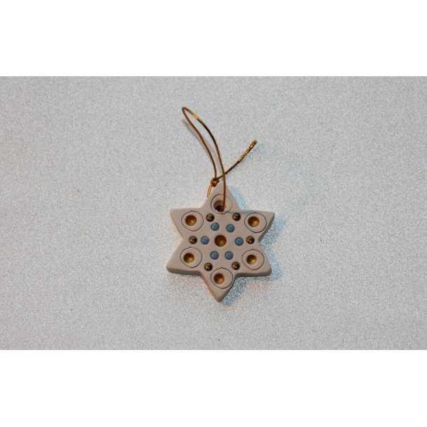 Hel Lenica stjerne til oph�ng 4,5 x 4,5 cm r�hvid med guld og bl� prikker - Tinashjem
