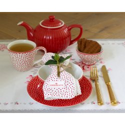Dot White mug fra GreenGate p� julebord - Tinashjem