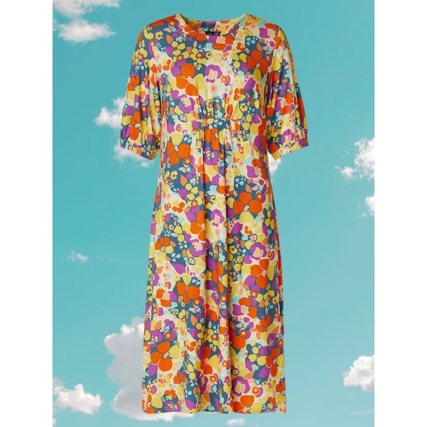 OUR FANTASTIC SUMMER ETMAGNOLIA fra du Milde etc - Tinashjem